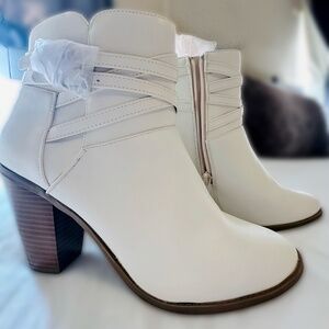 Ankle Books, Booties